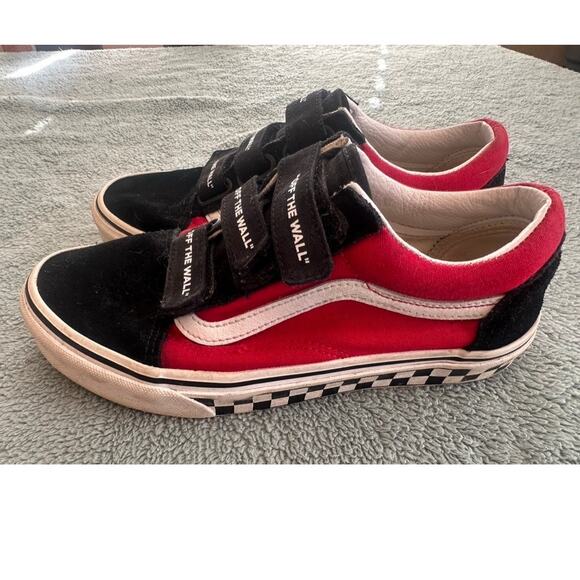 Vans Old Skool V Black Red Velcro Sneakers Size 7.5 - Picture 2 of 7